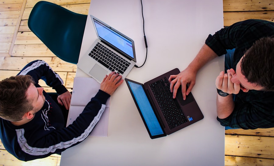 Photo social media agency